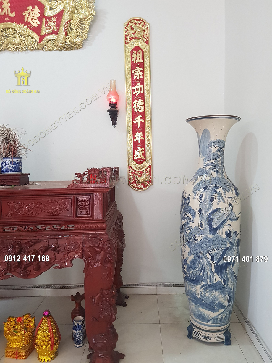 Tr&ecirc;n đ&ocirc;i c&acirc;u đối gi&uacute;p ghi lại lời răn dạy của cha &ocirc;ng đối với con ch&aacute;u